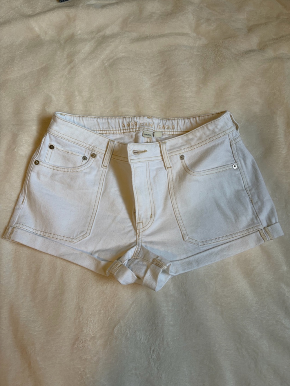 American Eagle Outfitters Women’s White Jean Shorts - Size 6